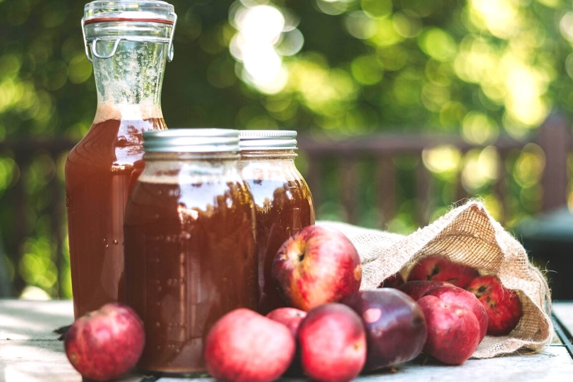 La naturopathie utilise le vinaigre de cidre pour soutenir la santé globale